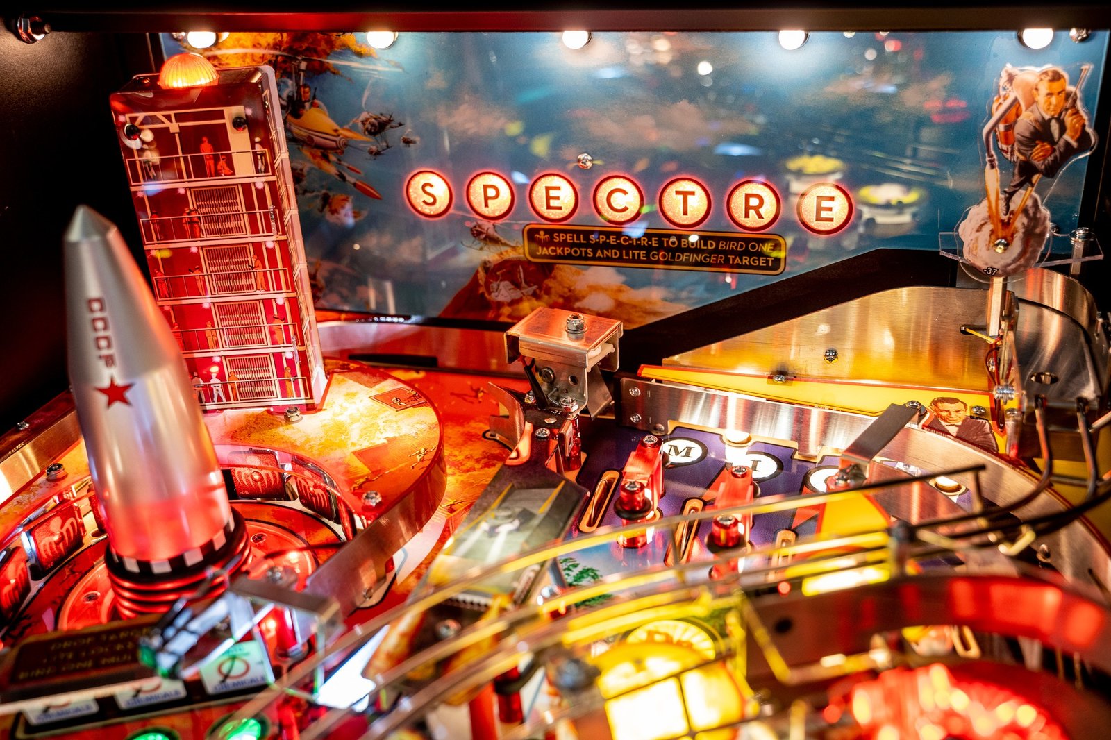 James Bond 007 Pro Pinball Machine by Stern Pinball for sale in Australia