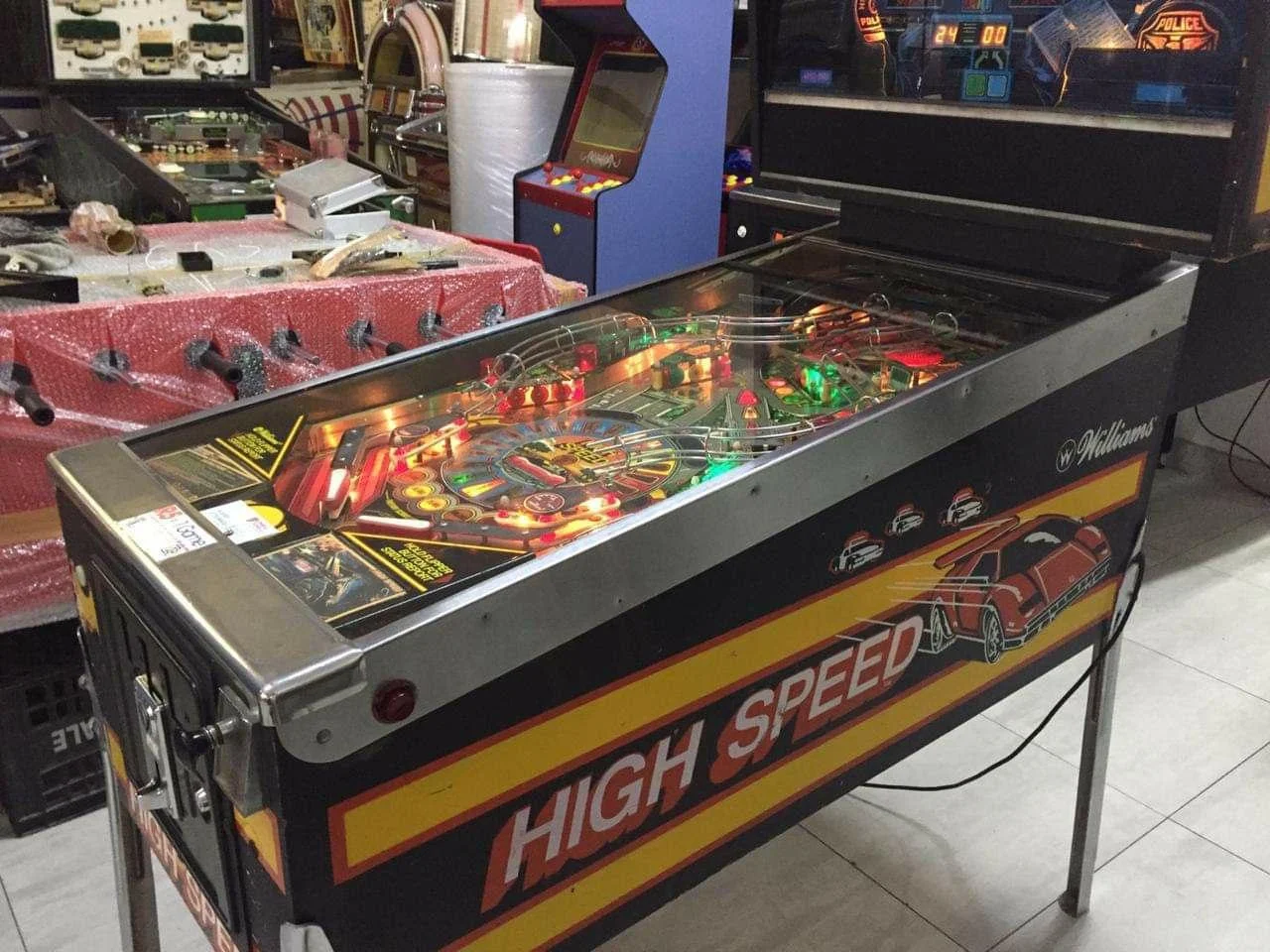 High Speed Pinball Machine by Williams for sale in Australia
