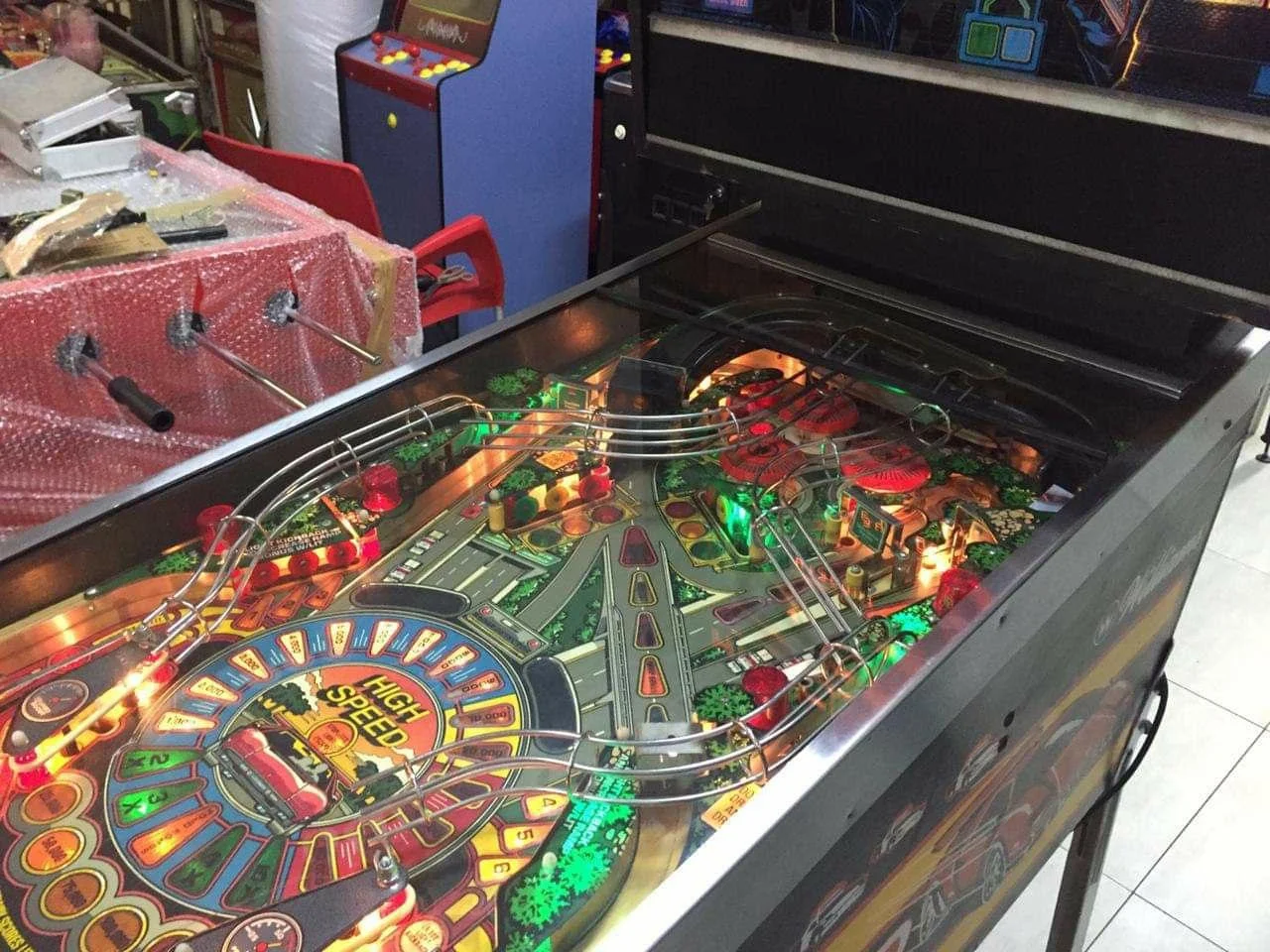 High Speed Pinball Machine by Williams for sale in Australia