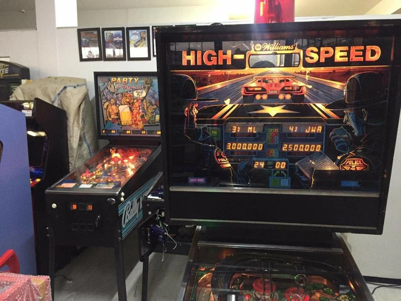 High Speed Pinball Machine by Williams for sale in Australia